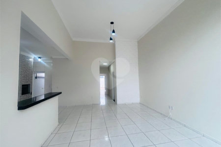 Casa à venda com 2 suítes no condomínio Horto Florestal III, Sorocaba - SP