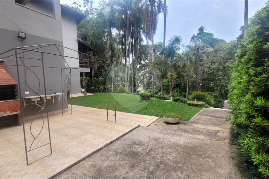 Casa à venda com 5 suítes no condomínio Associação Reserva das Hortênsias, Mairiporã - SP