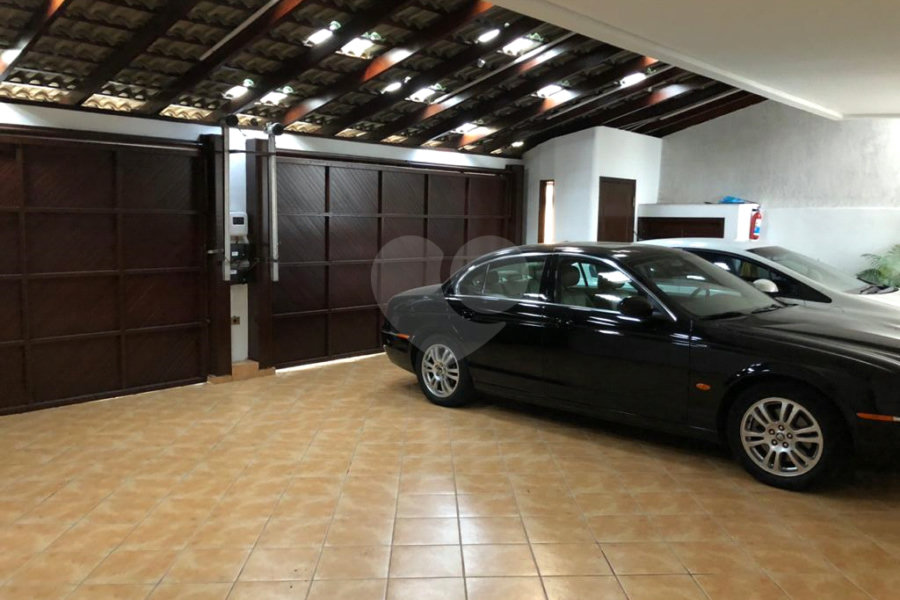 Sobrado à venda com 5 quartos, sendo 3 suítes, em Tremembé, São Paulo, SP