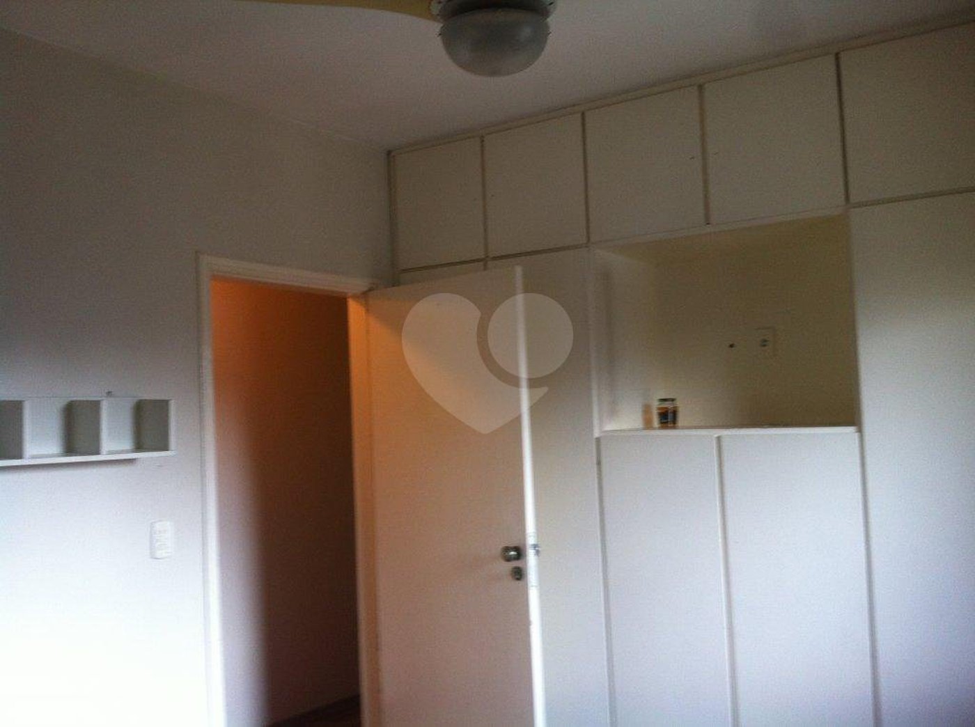 Sobrado à venda com 3 quartos, sendo 1 suíte, em Vila Paulicéia, São Paulo, SP