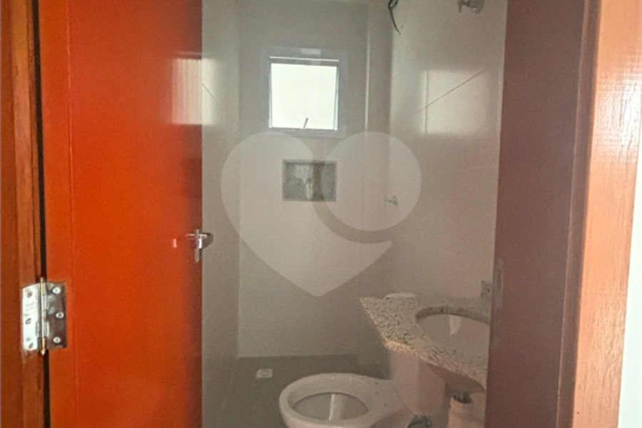 Casa à venda com 2 quartos, sendo 1 suíte, no condomínio Maracujas, São Paulo - SP