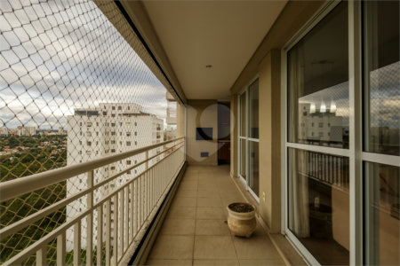 Apartamento à venda com 3 suítes em Alto da Boa Vista, São Paulo, SP