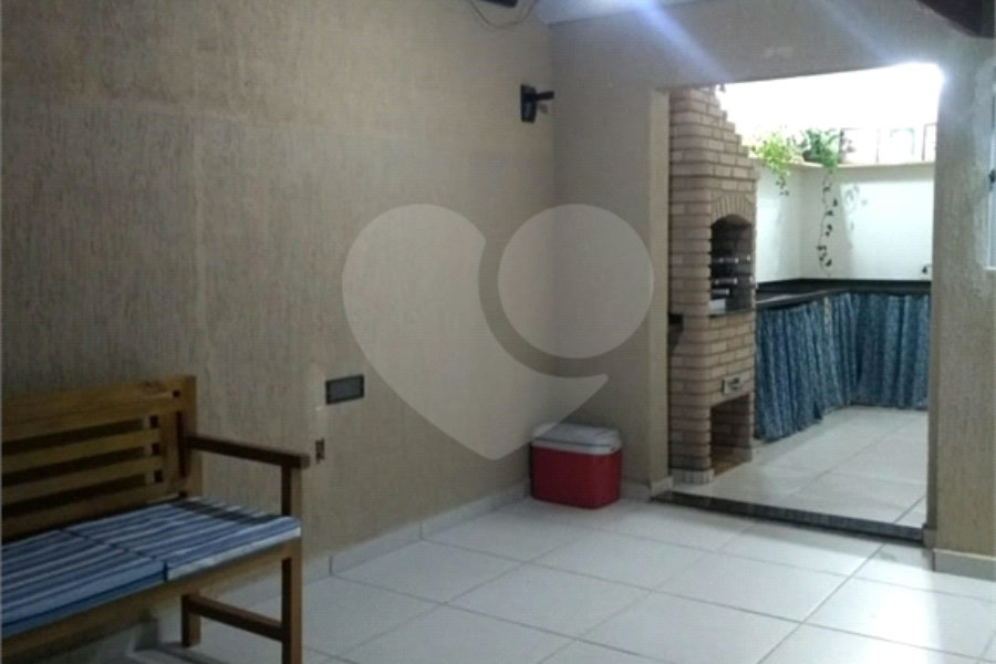 Casa à venda com 3 quartos, sendo 2 suítes, no condomínio Palmas do Tremembé, São Paulo - SP