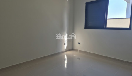 Casa térrea à venda com 4 quartos, sendo 2 suítes, no condomínio Alto da Floresta, Bom Jesus dos Perdões - SP