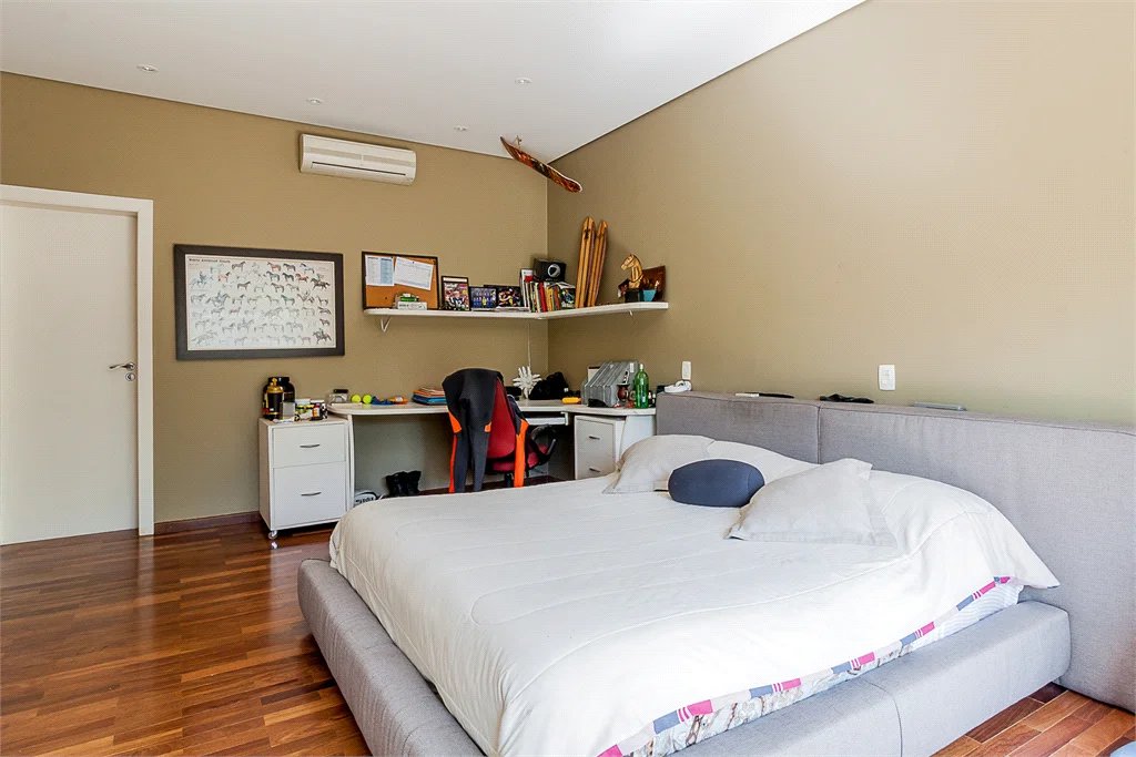 Casa à venda com 4 suítes em Alto da Lapa, São Paulo, SP