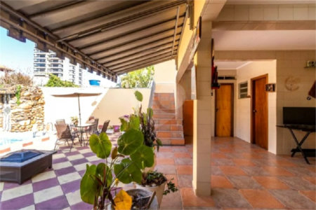 Sobrado à venda com 5 quartos, sendo 4 suítes, em Vila Galvão, Guarulhos, SP