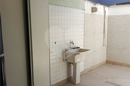 Casa à venda com 4 quartos, sendo 1 suíte, no condomínio Atlantico Sul, Rio de Janeiro - RJ
