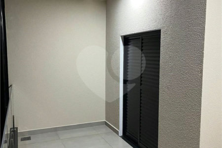 Casa à venda com 3 quartos, sendo 1 suíte, no condomínio Horto Florestal Villagio, Sorocaba - SP