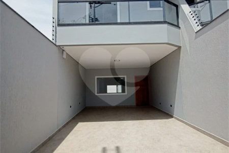 Casa com 155m² , 3 dormitórios , sendo 1 suíte , 4 vagas , à venda no Parque das Nações , em Santo André.
