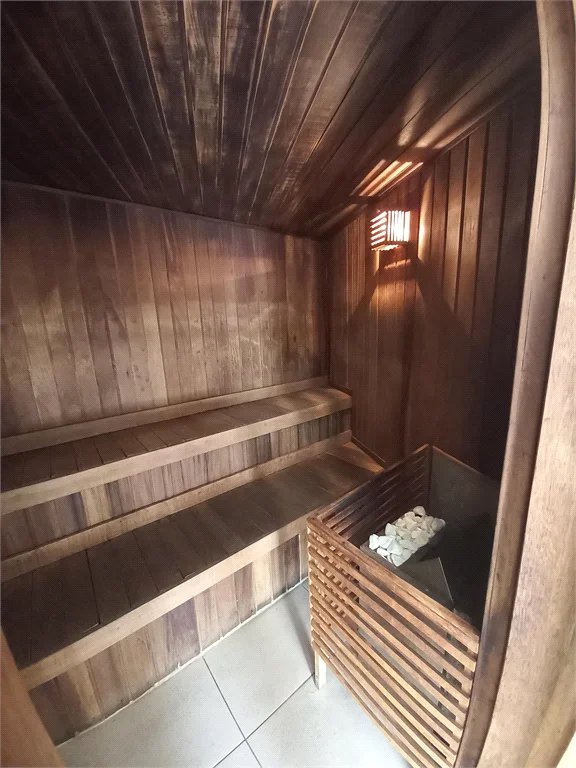 Apartamento à venda com 3 quartos, sendo 1 suíte,  em Vila Andrade, São Paulo, SP