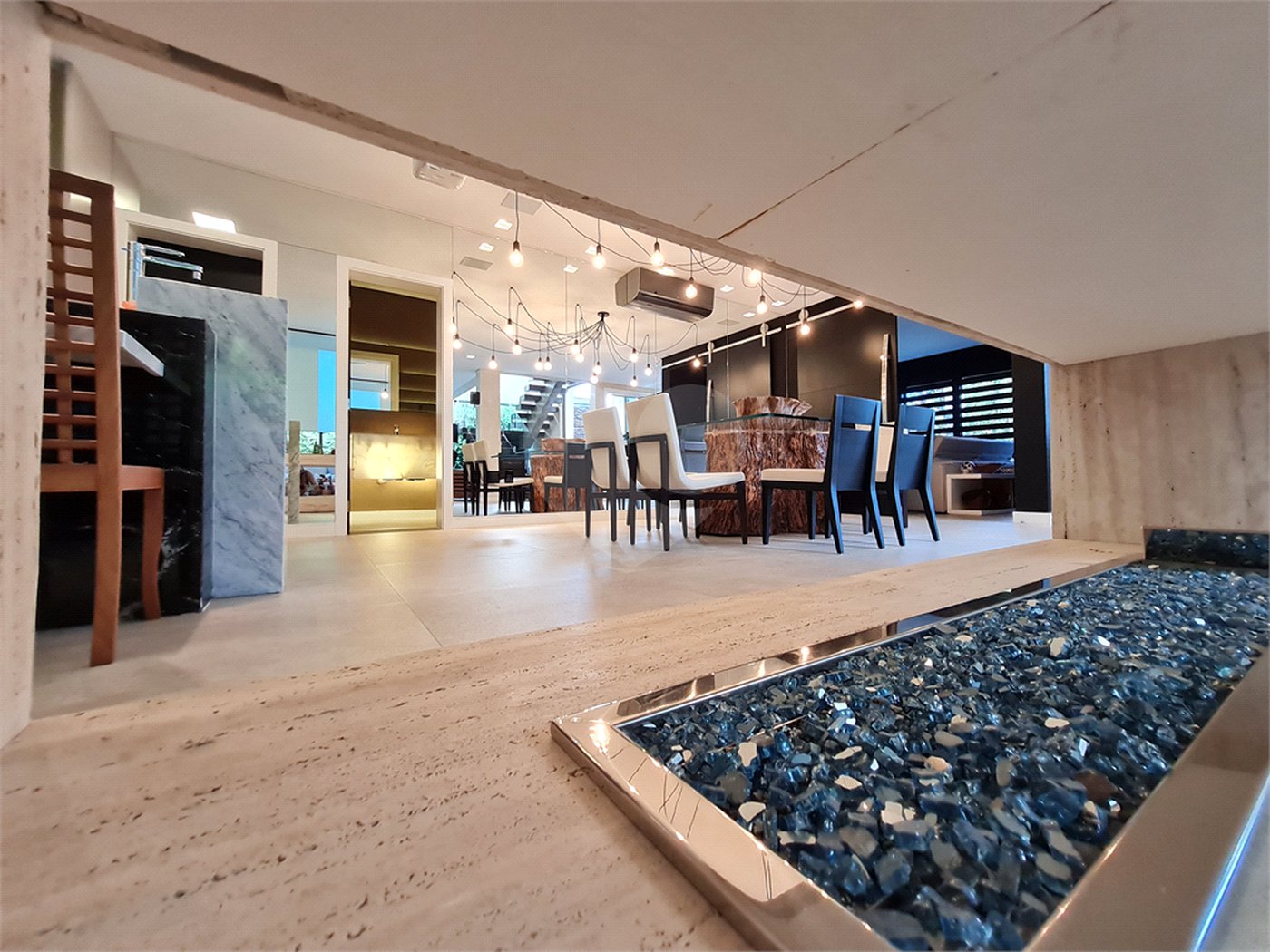 Casa à venda com 4 suítes no condomínio Lago da Boa Vista, Sorocaba - SP