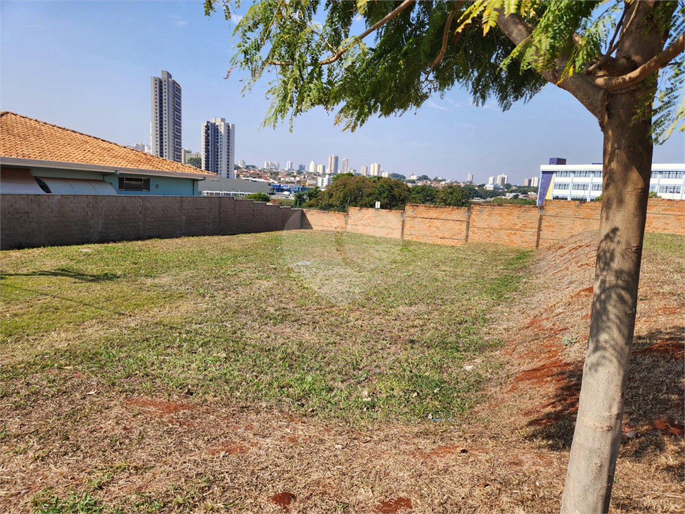 Terreno à venda em Altos do Jaraguá, Araraquara, SP
