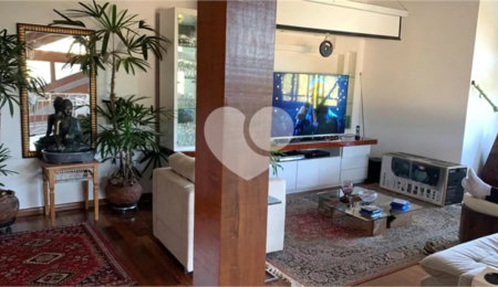 Casa à venda com 4 suítes no condomínio Suíça da Cantareira, Mairiporã - SP