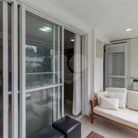 Apartamento à venda com 2 quartos, sendo 1 suíte, em Vila Andrade, São Paulo, SP