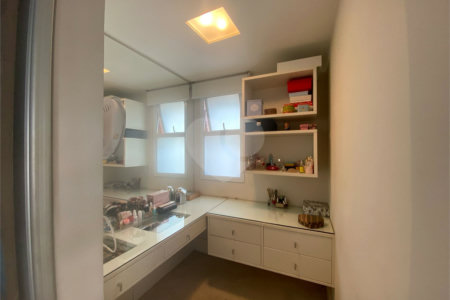 Apartamento à venda com 2 suítes em Vila Mariana, São Paulo, SP