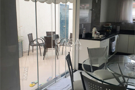 Sobrado à venda com 3 suítes em Vila Trujillo, Sorocaba, SP