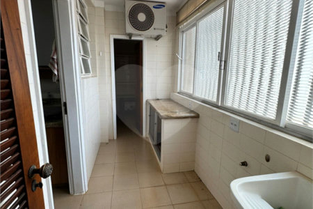 Casa à venda com 3 quartos, sendo 1 suíte,  no condomínio Edifício Crescencia Carolo Balbo, Ribeirão Preto - SP