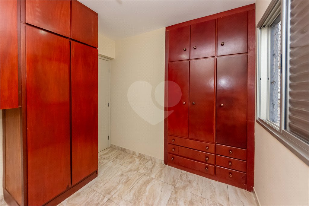 Apartamento à venda com 3 quartos, sendo 1 suíte, em Saúde, São Paulo, SP