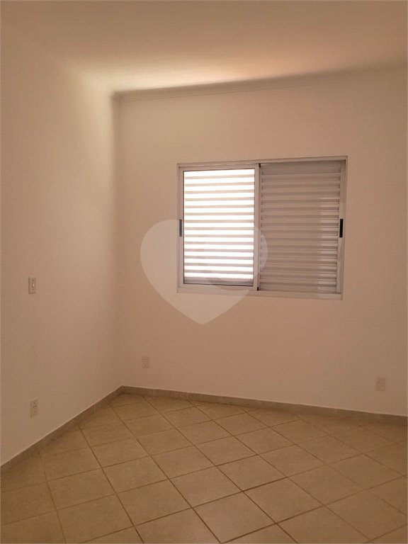 Sobrado à venda com 3 suítes em Jardim Regente, Indaiatuba, SP
