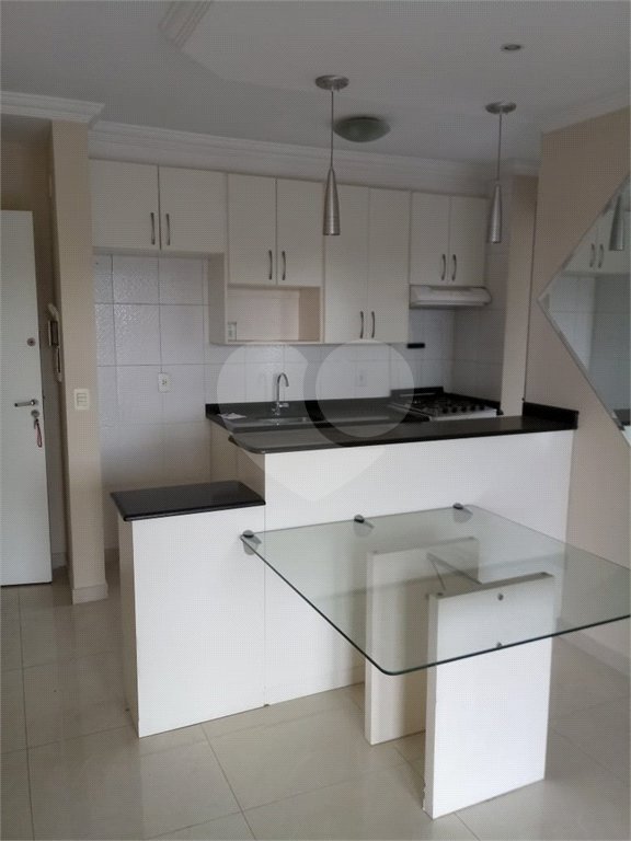 Apartamento à venda com 2 quartos em Vila Anastácio, São Paulo, SP