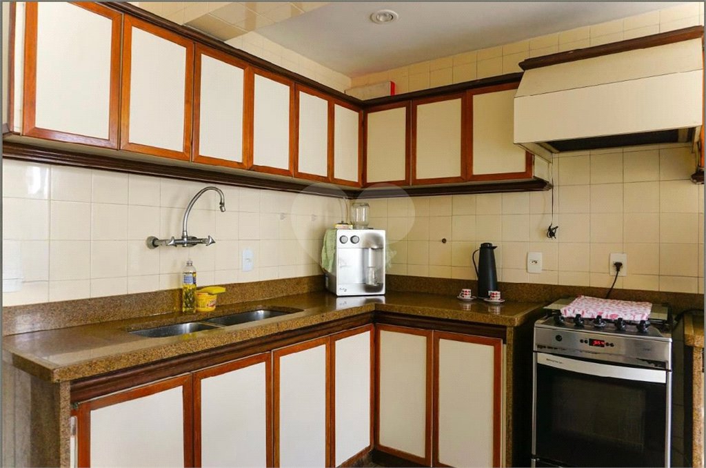 Apartamento à venda com 4 quartos, sendo 2 suítes,  em Barra da Tijuca, Rio de Janeiro, RJ