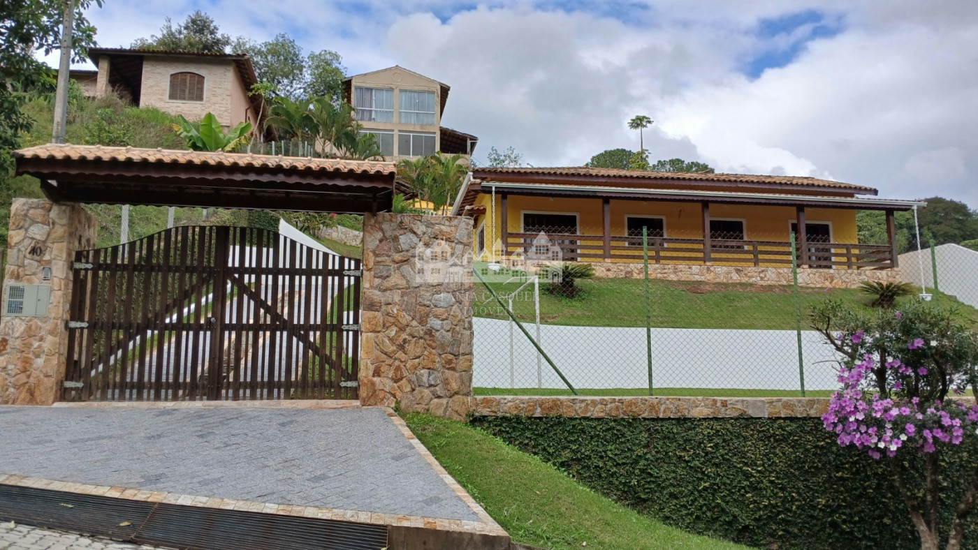 Casa para alugar com 3 quartos, sendo 1 suíte, em Vila Petrópolis, Atibaia, SP