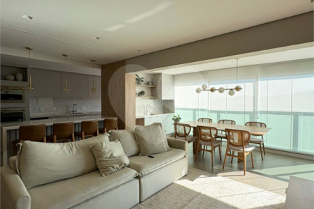 Apartamento à venda com 3 quartos, sendo 1 suíte, em Vila Mogilar, Mogi das Cruzes, SP