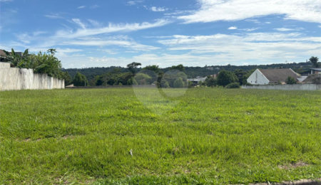 Terreno à venda no condomínio Village Saint Charbel, Araçoiaba da Serra - SP