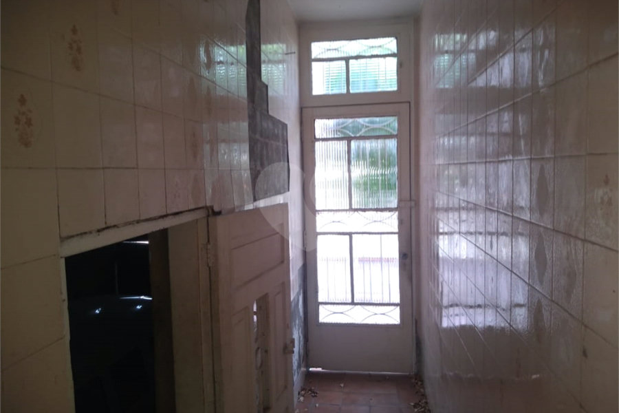 Sobrado à venda com 3 quartos em Vila Nivi, São Paulo, SP