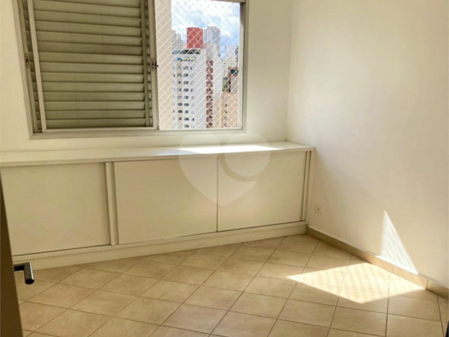 Apartamento à venda com 2 quartos em Vila Mariana, São Paulo, SP