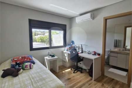 Casa à venda com 5 quartos, sendo 3 suítes, no condomínio Residencial Terras de Vinhedo, Vinhedo - SP
