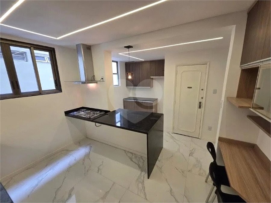 Apartamento à venda com 3 quartos, sendo 1 suíte, em Copacabana, Rio de Janeiro, RJ