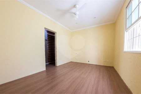 Casa à venda com 4 quartos em Santana, São Paulo, SP
