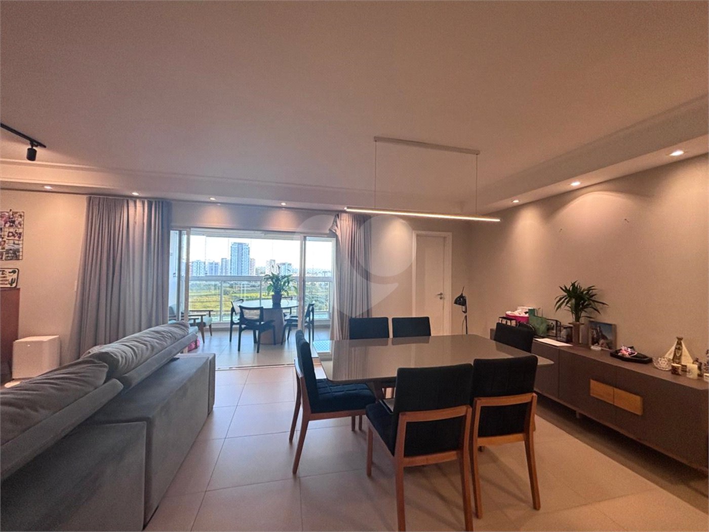 Apartamento à venda com 3 suítes em Parque Campolim, Sorocaba, SP