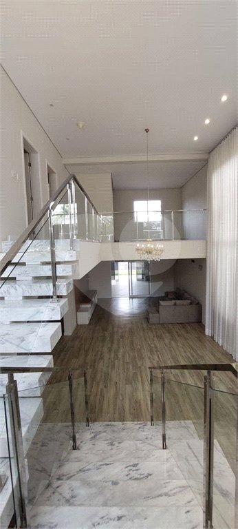 Casa à venda com 3 suítes no condomínio Figueira Garden, Atibaia - SP