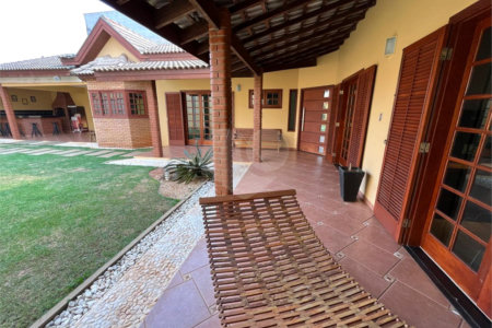 Casa à venda com 3 quartos, sendo 1 suíte, em Parque Atenas do Sul, Itapetininga, SP