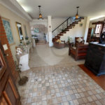Casa à venda ou para alugar com 5 quartos, sendo 1 suíte, em Cumbari, Mairiporã, SP