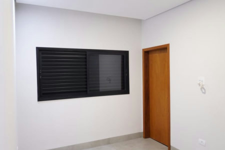 Casa à venda com 3 suítes no condomínio Portinari II, Álvares Machado - SP
