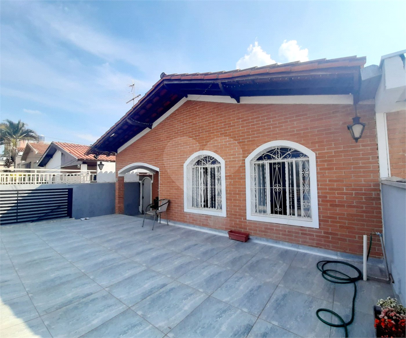 Casa à venda com 3 quartos, sendo 1 suíte, no Centro, Vinhedo, SP