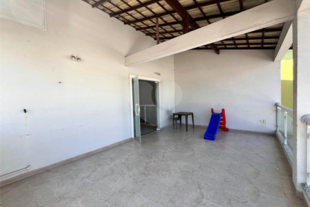 Casa à venda com 4 quartos, sendo 1 suíte, em Campo Grande, Rio de Janeiro, RJ