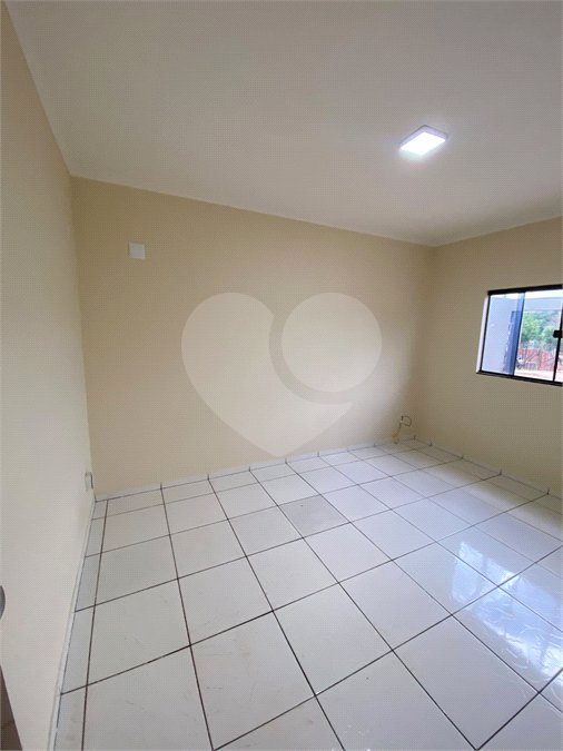 Casa para alugar com 3 quartos, sendo 1 suíte, em Parque das Aroeiras, Ponta Porã, MS