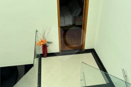 Casa à venda com 4 suítes em Vila Lavínia, Mogi das Cruzes, SP