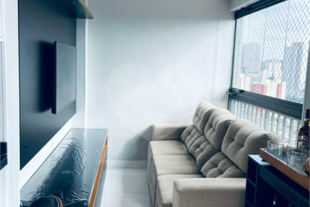 Apartamento à venda com 1 quarto em Jardim D'abril, Osasco, SP