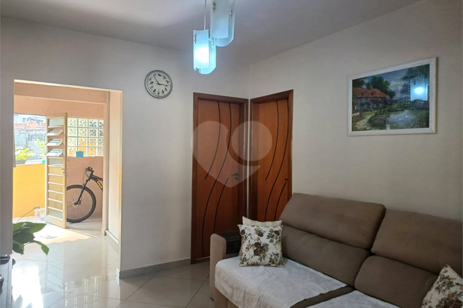 Sobrado à venda com 6 quartos em Jardim Peri, São Paulo, SP