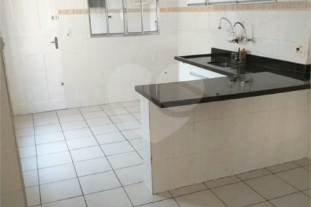 Sobrado à venda com 3 quartos, sendo 1 suíte, em Vila Mazzei, São Paulo, SP