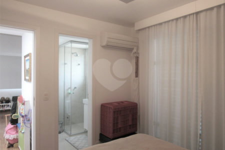 Casa à venda com 4 suítes no condomínio Dolce Villa, São Paulo - SP