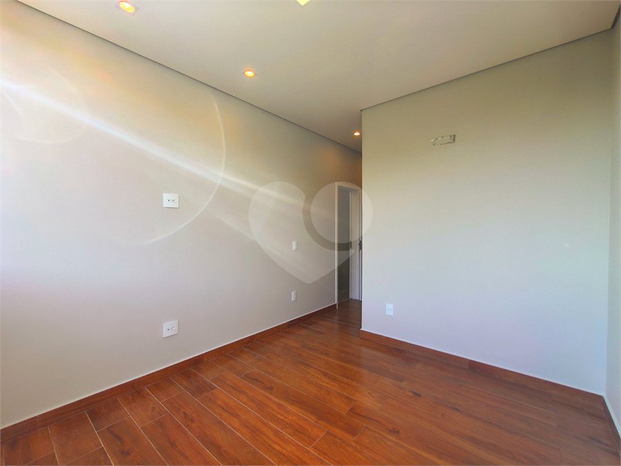 Casa à venda com 3 suítes no condomínio Terras de São Francisco, Sorocaba - SP