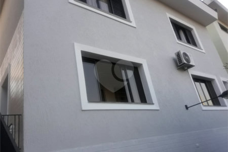 Sobrado à venda com 3 quartos, sendo 1 suíte,  em Vila Paulicéia, São Paulo, SP