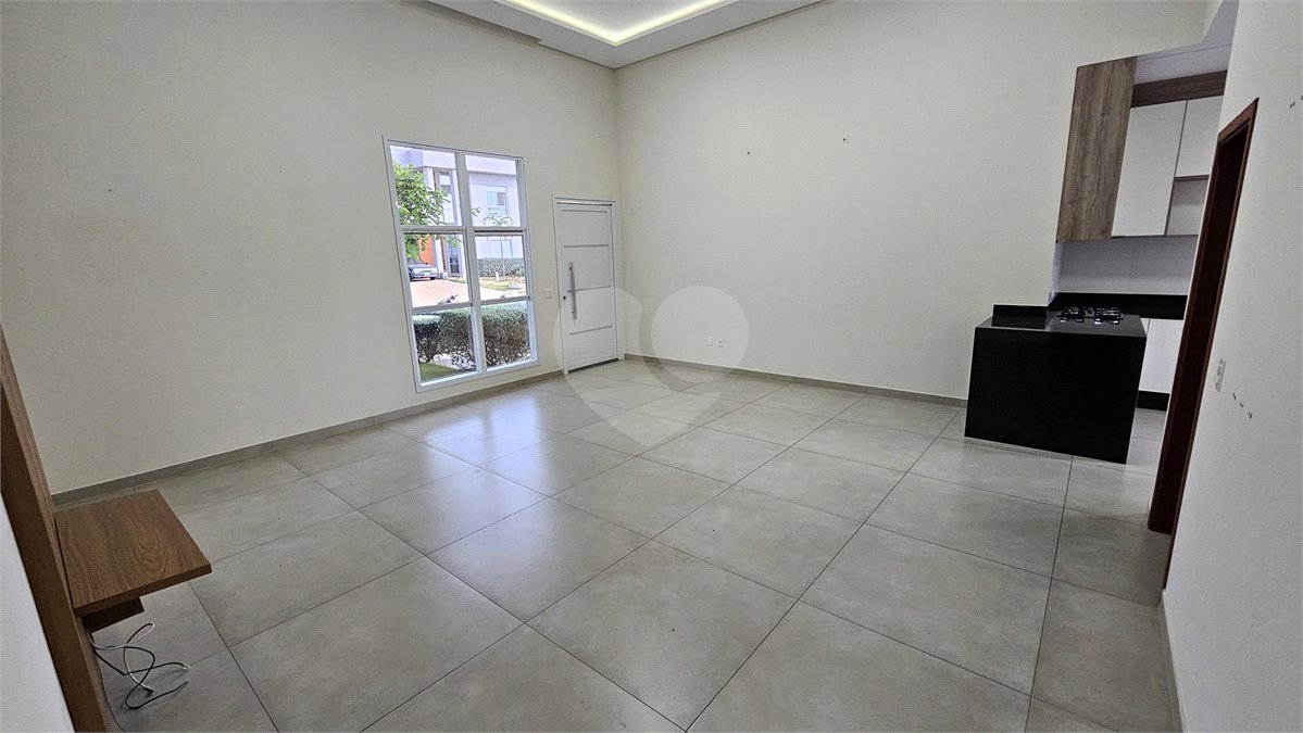 Casa para alugar com 3 suítes no condomínio Dona Lucila, Indaiatuba - SP