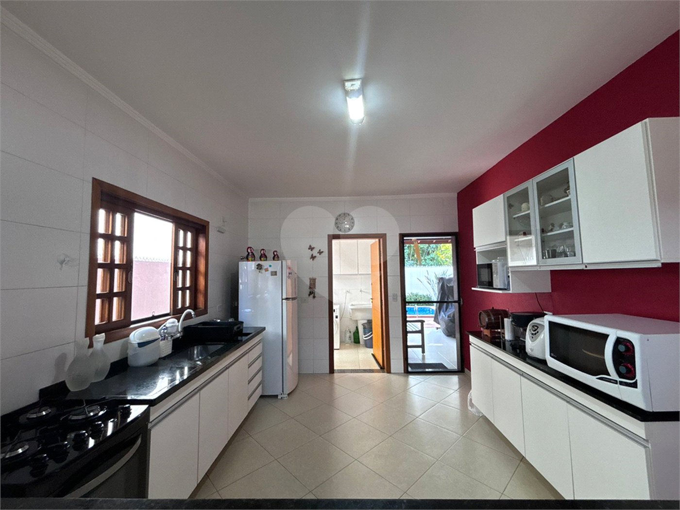 Casa à venda com 3 suítes no condomínio Atibaia Park I, Atibaia - SP